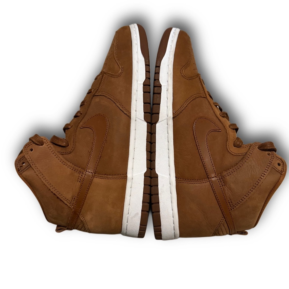 Nike Women’s Dunk High Premium - PECAN/ PECAN/ WHITE